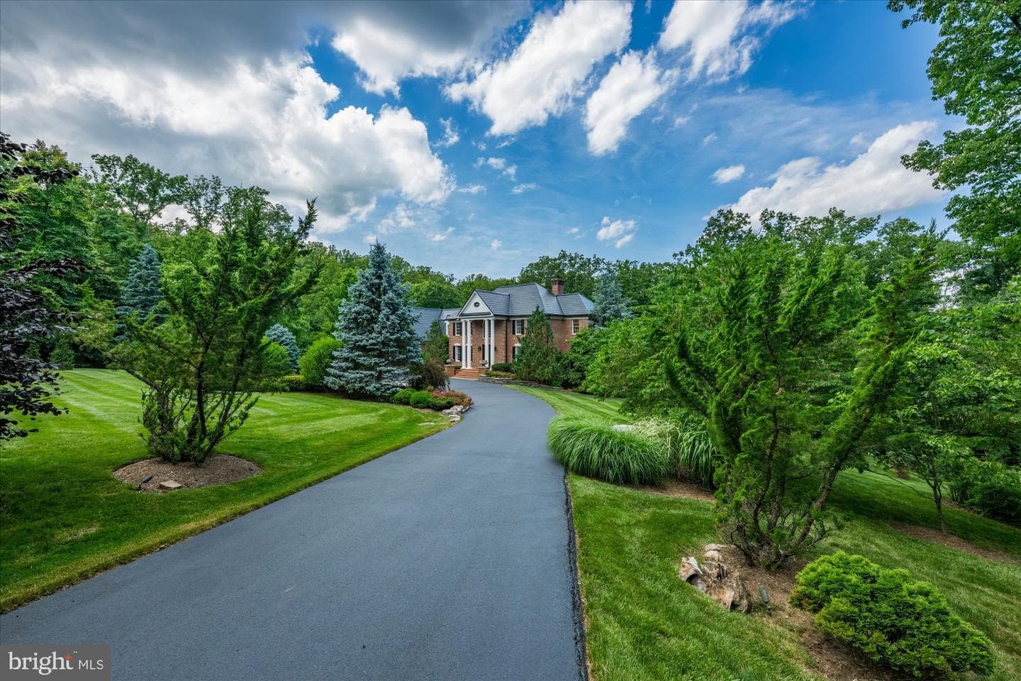 21750 Laurel Wood photo 9