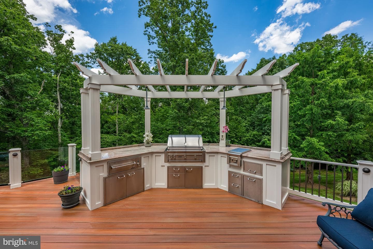 21750 Laurel Wood photo 94