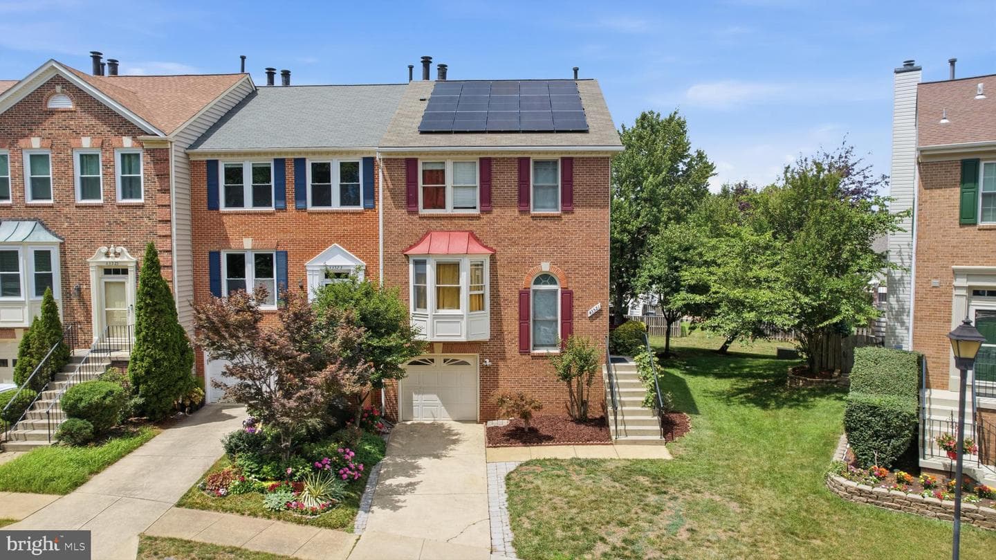 43521 Postrail Square, Ashburn