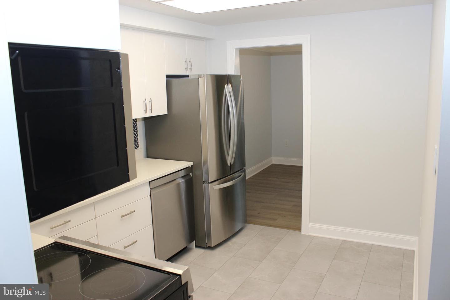 237 Greenfield Court photo 4