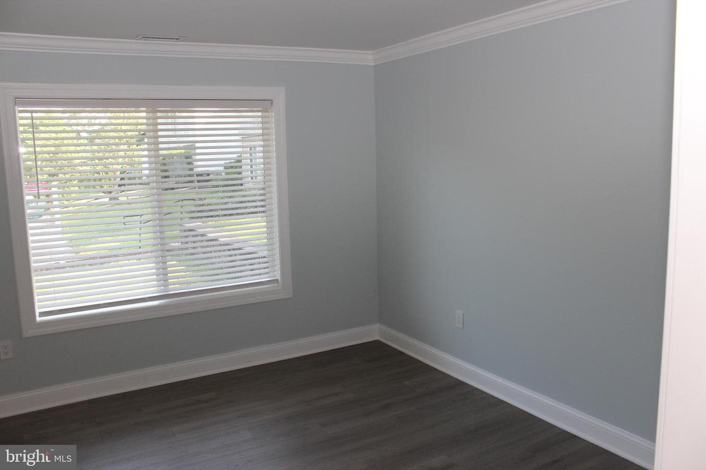 237 Greenfield Court photo 5