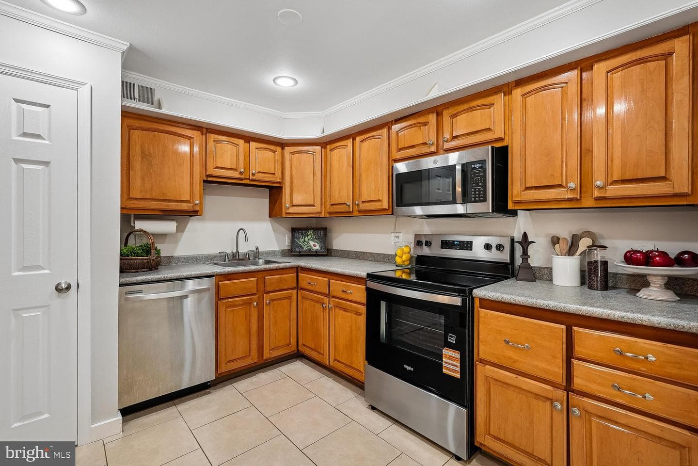 204 Shenandoah Street SE photo 8