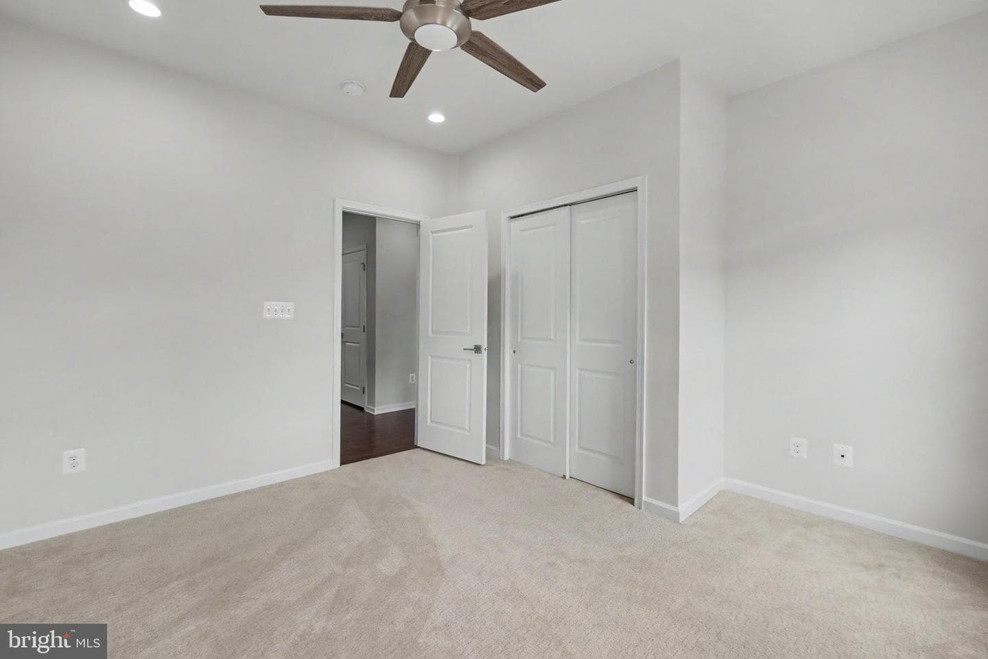 22503 Windsor Locks Square photo 29