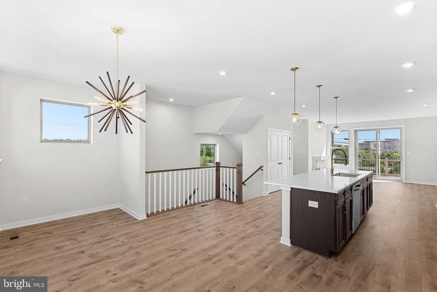 19708 Sepia Square photo 8