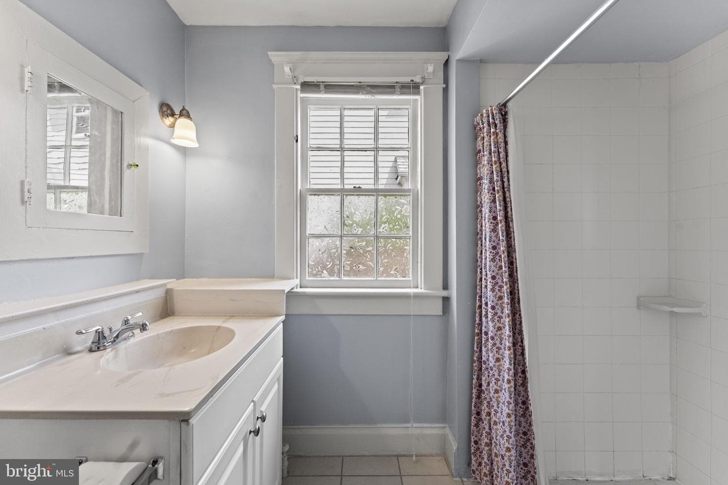 107 Walnut photo 12