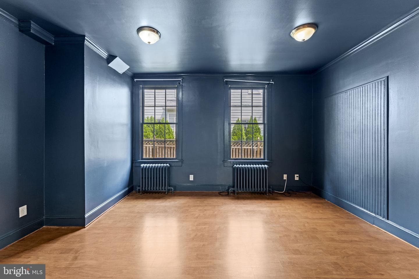107 Walnut photo 15