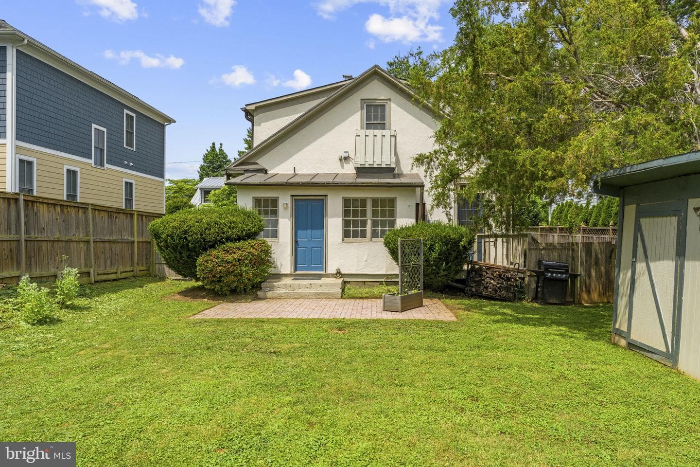 107 Walnut photo 29