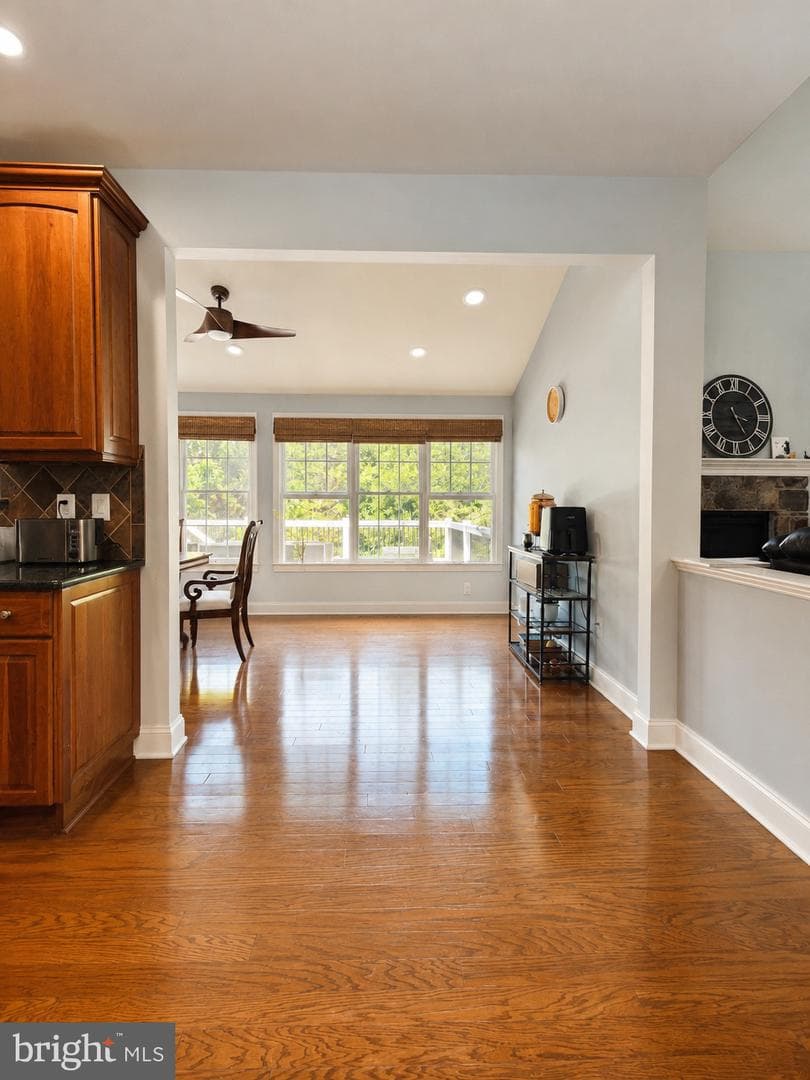43100 Addlestone Place photo 13