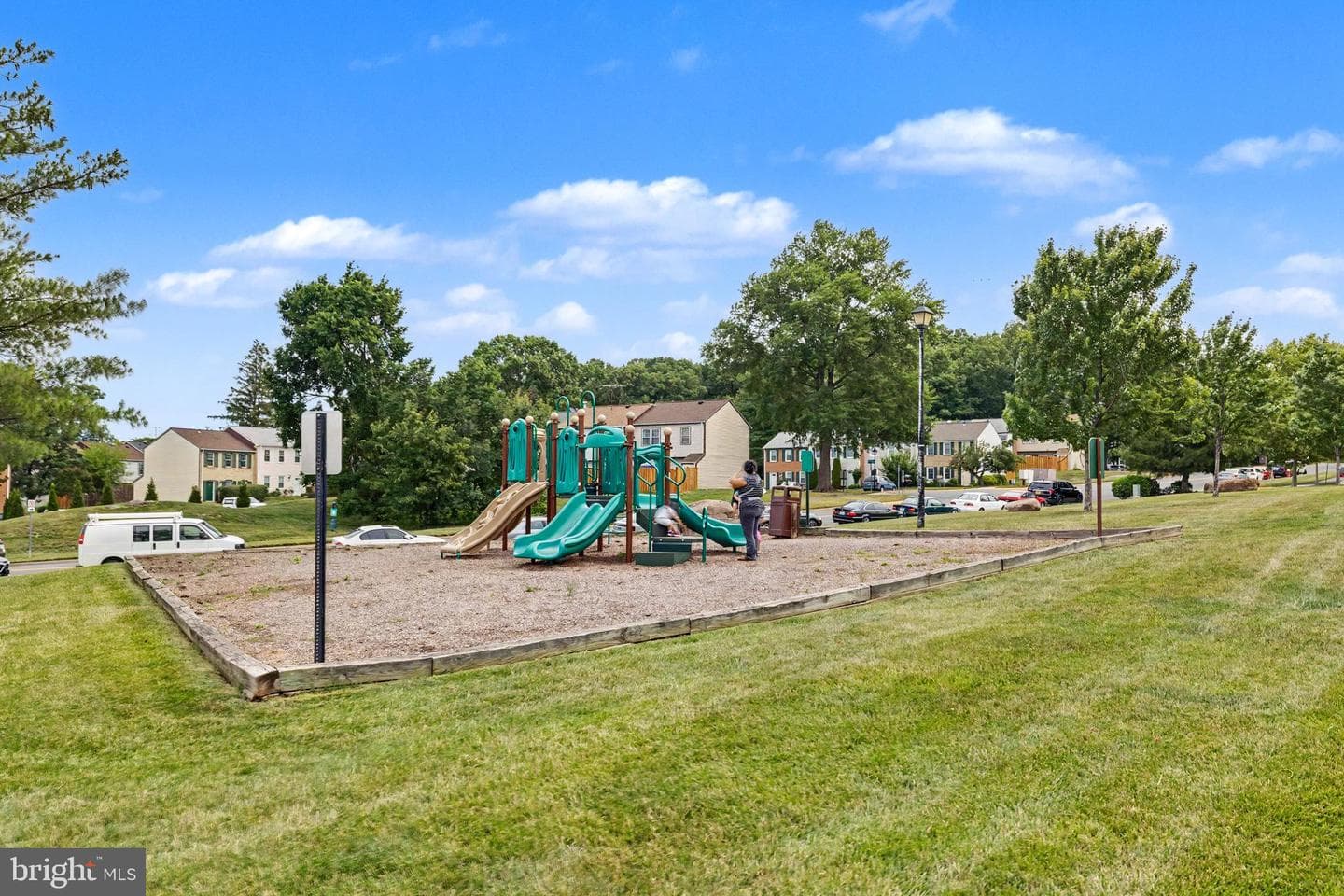 1054 Warwick Court photo 45