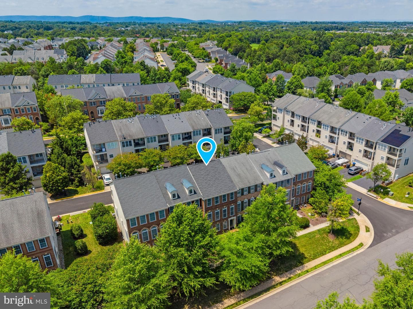 25806 Turlough Ter, Chantilly