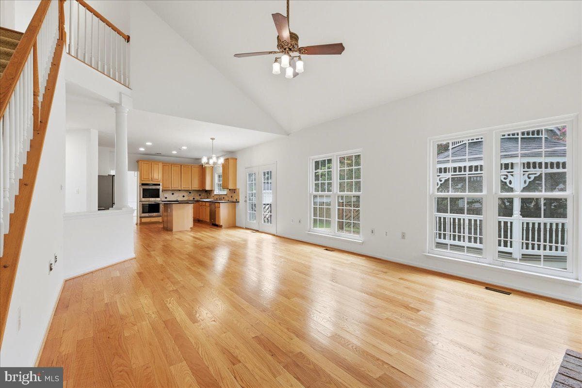 601 Newington Place NE photo 19