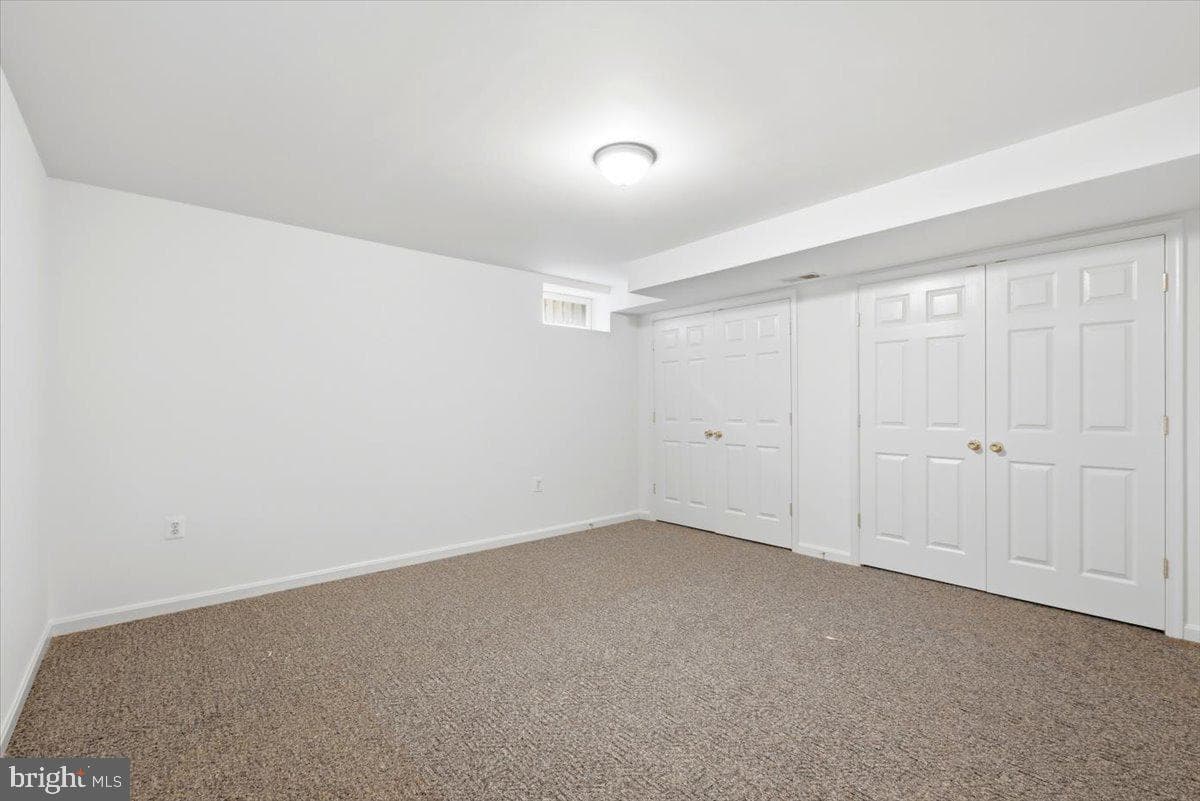 601 Newington Place NE photo 45