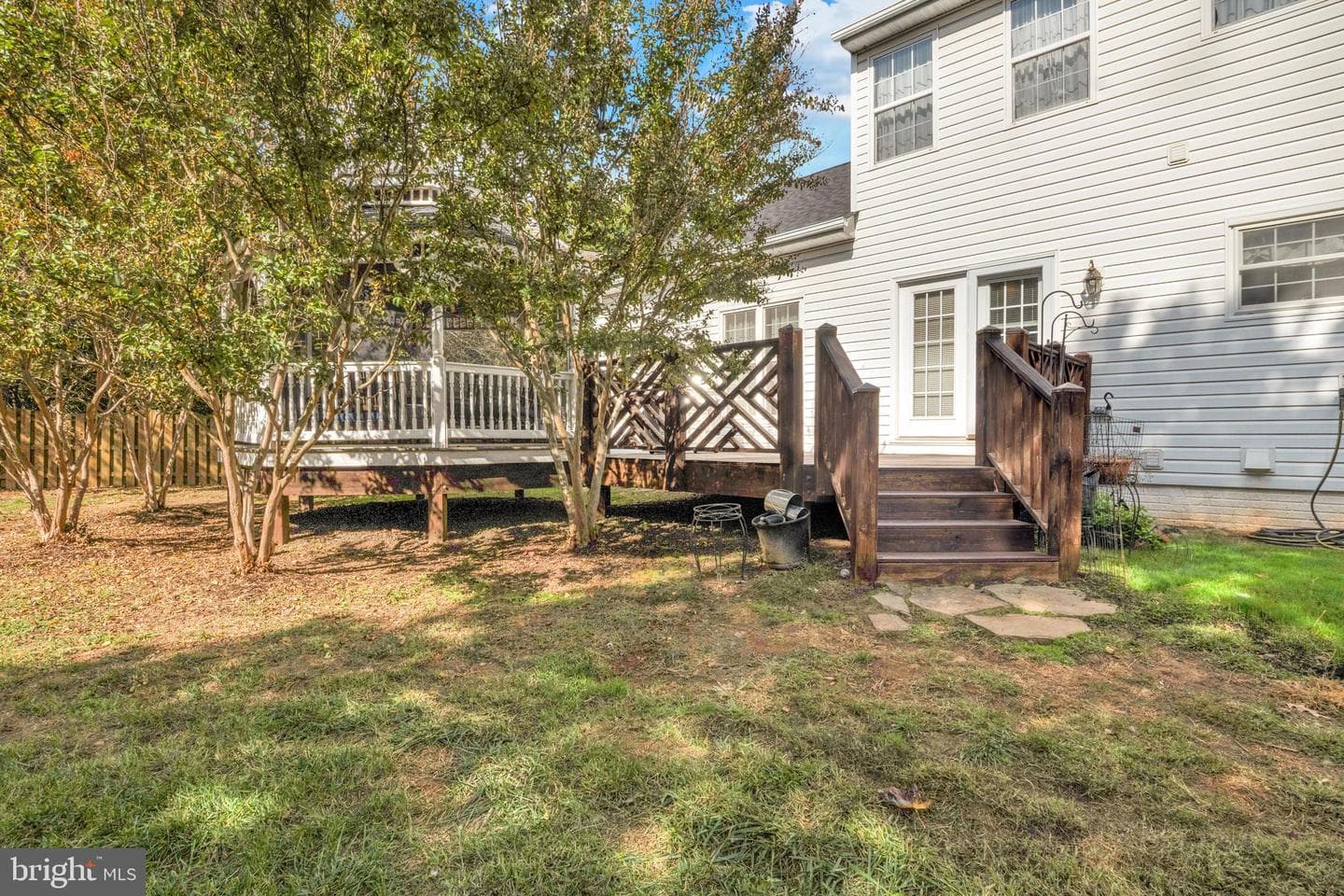 601 Newington Place NE photo 9