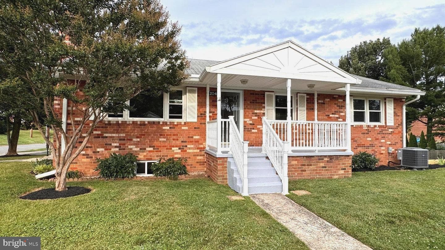 204 Ayr Street NW, Leesburg