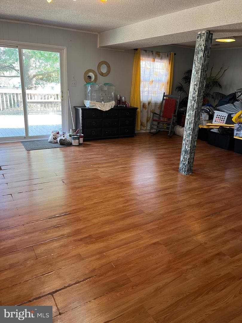 410 Hummer Court photo 35