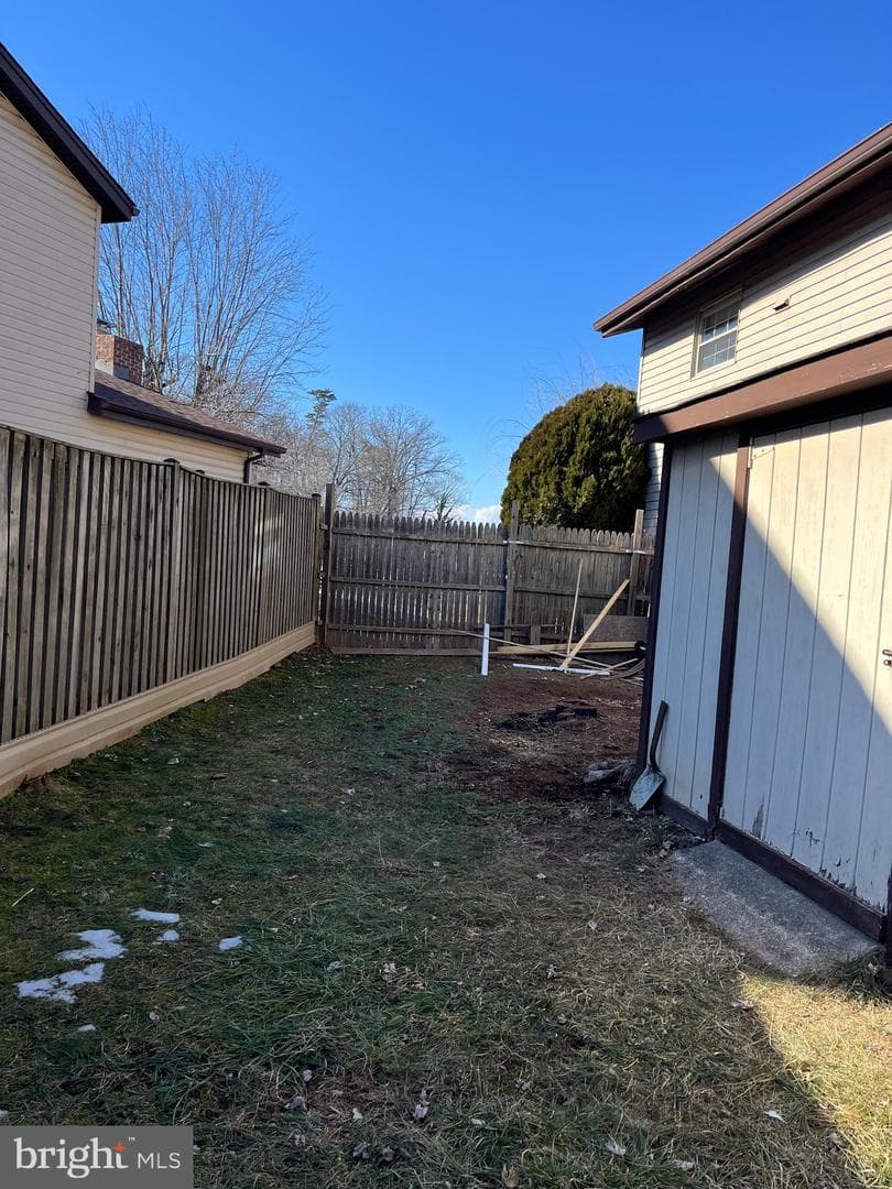 410 Hummer Court photo 45