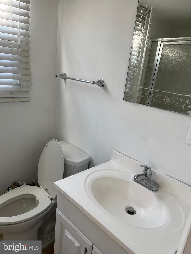 410 Hummer Court photo 48