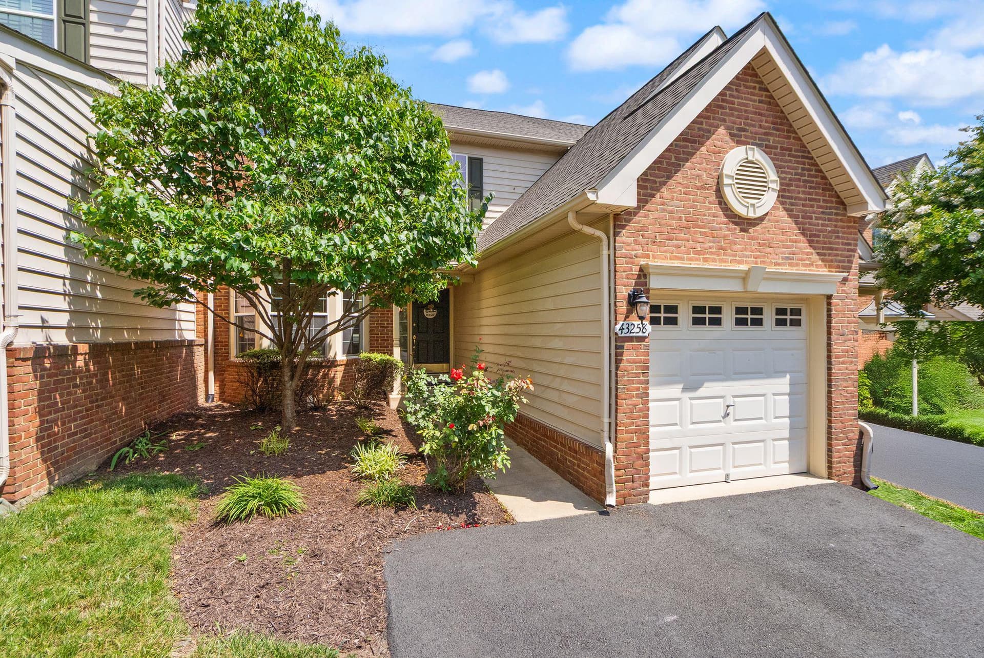 43258 Somerset Hills Terrace photo 3