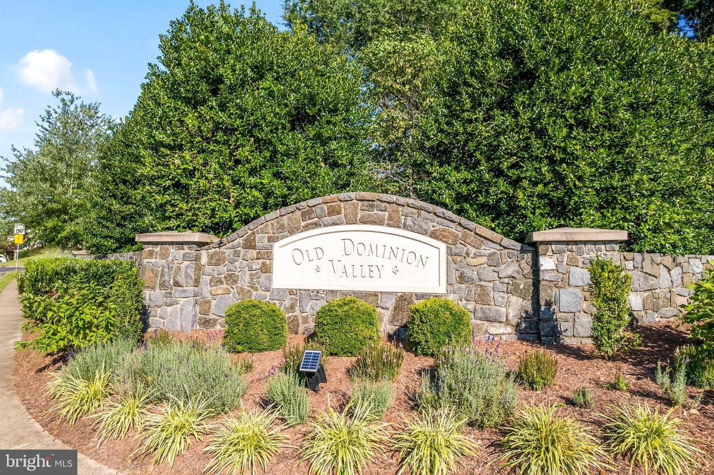 300 N Old Dominion Lane, Purcellville
