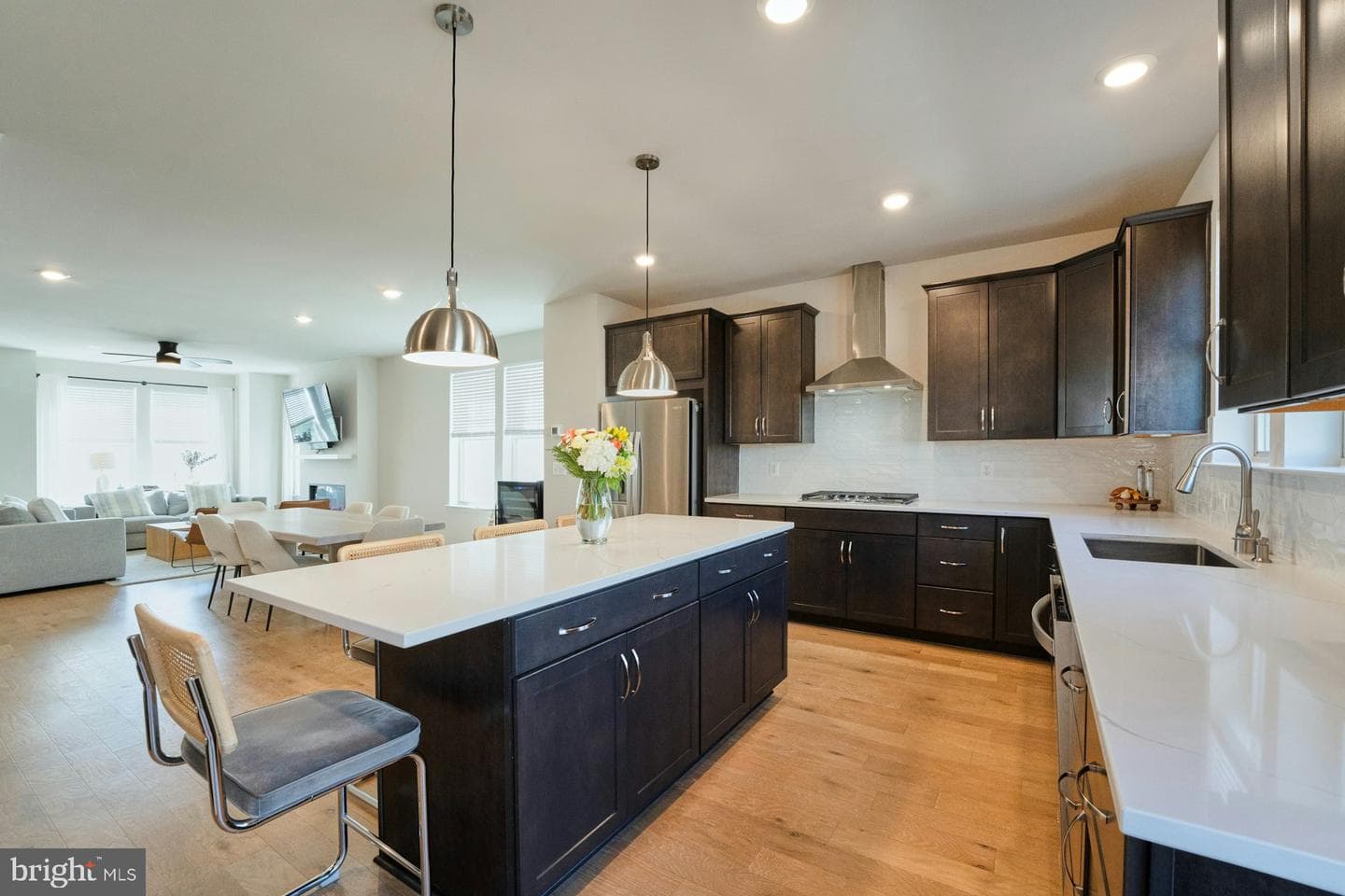 813 Sawback Square NE photo 8