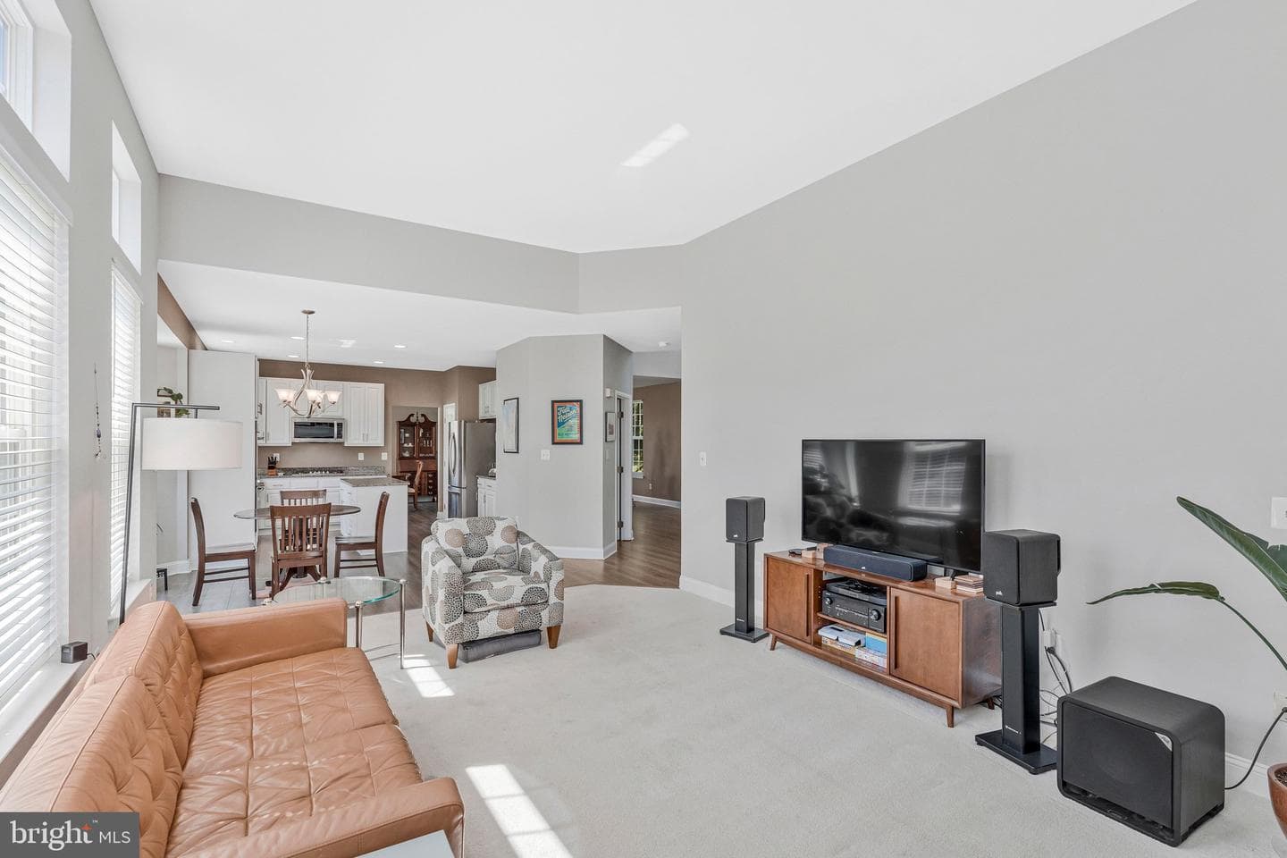 611 Curtin Place SE photo 30
