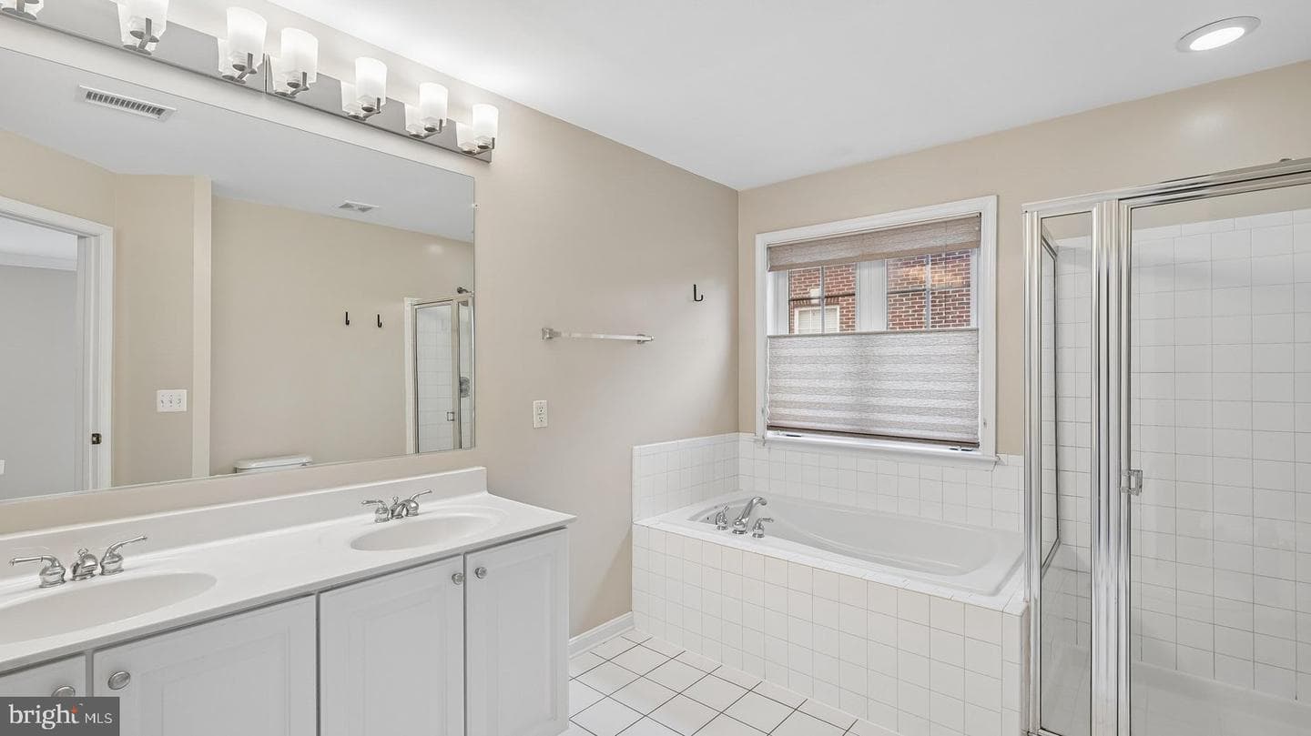 47761 Scotsborough Square photo 37