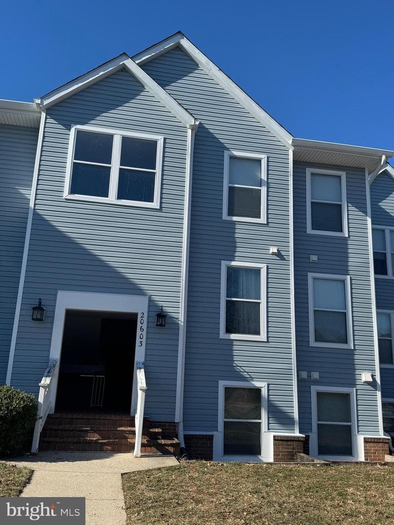 20603 Cornstalk Ter # 302, Ashburn