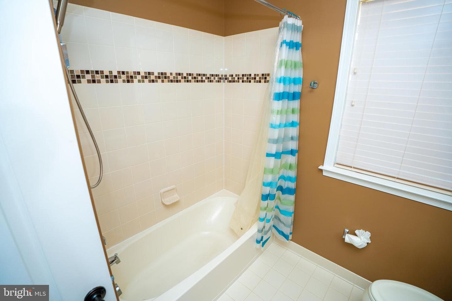 22535 Willington Square photo 42