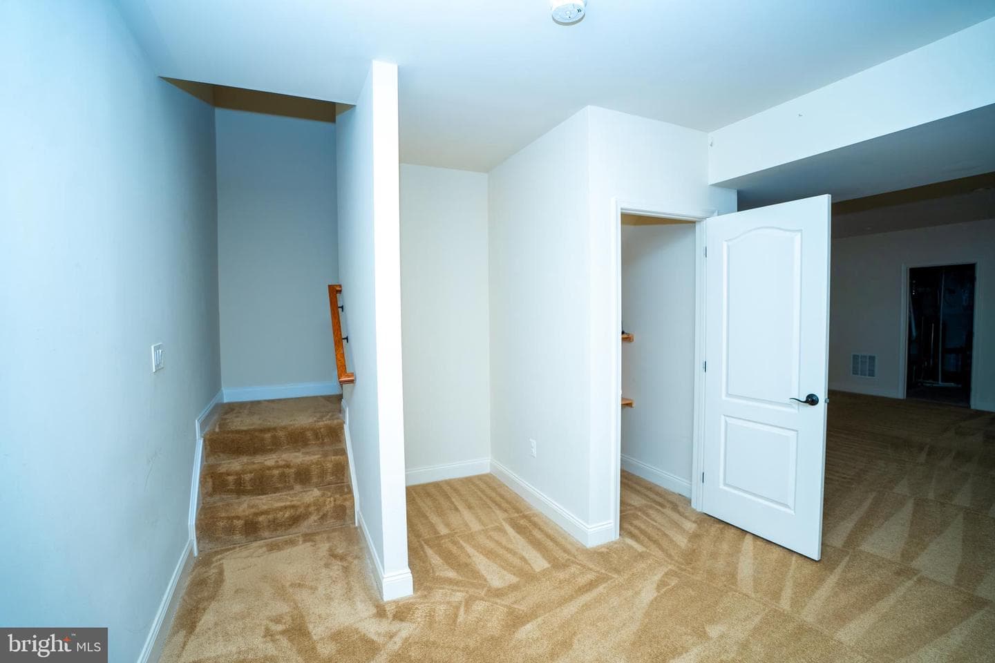 22535 Willington Square photo 54