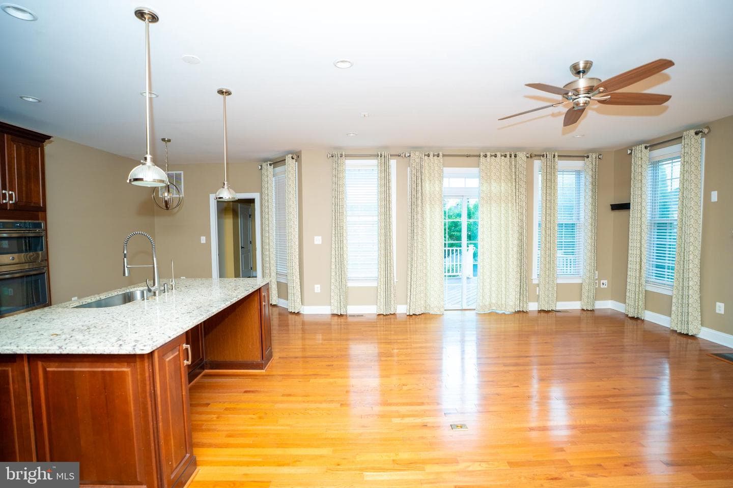 22535 Willington Square photo 9