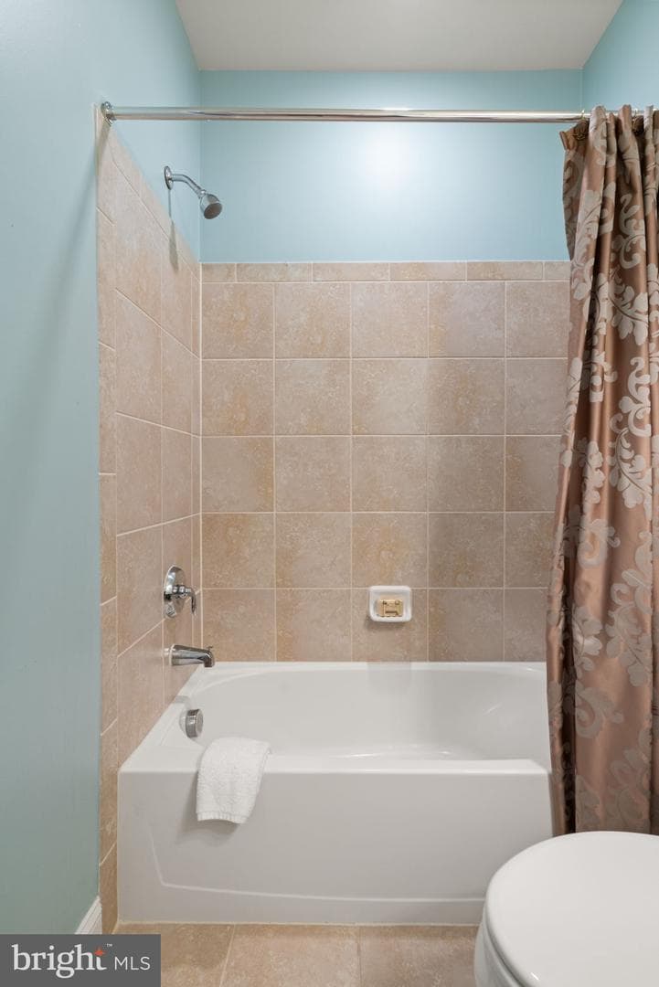 44589 York Crest Terrace #405 photo 24