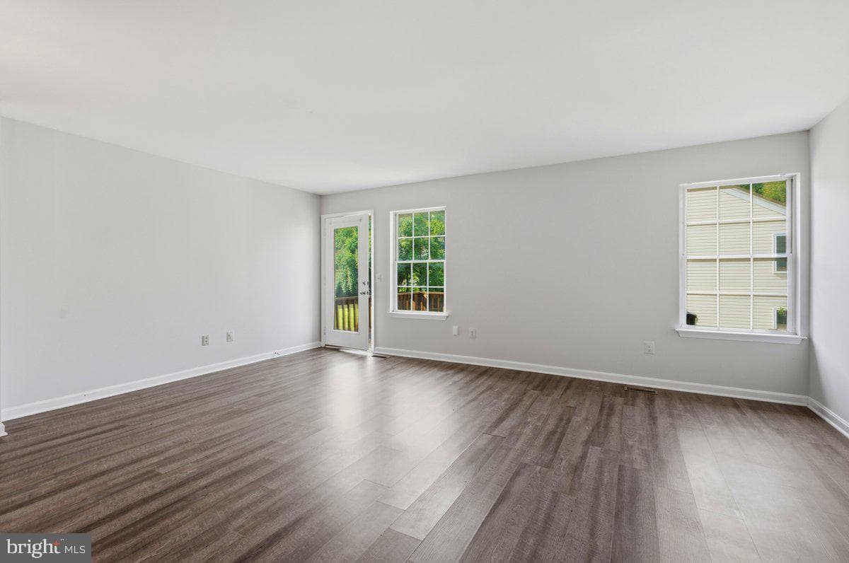 405 Mcdaniel Drive photo 6