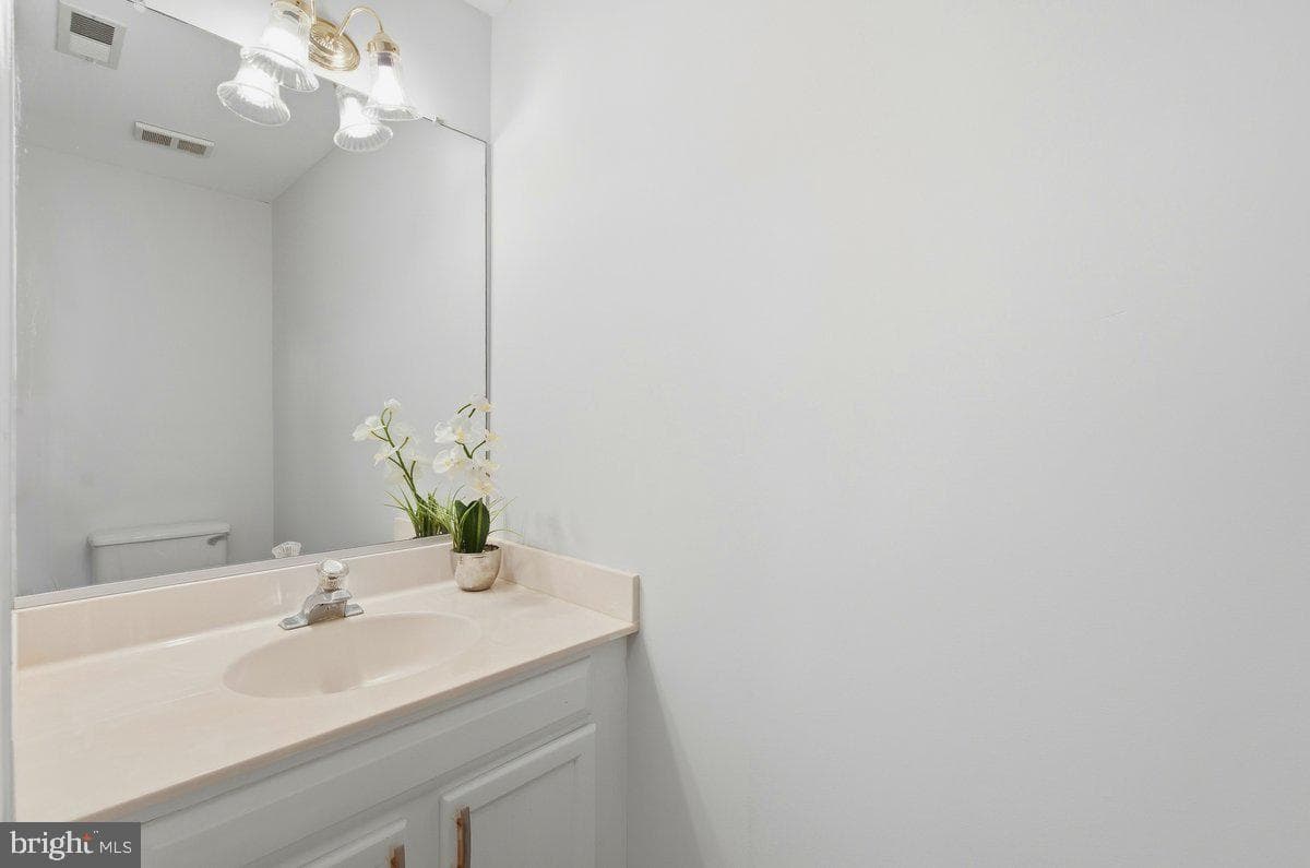 405 Mcdaniel Drive photo 9