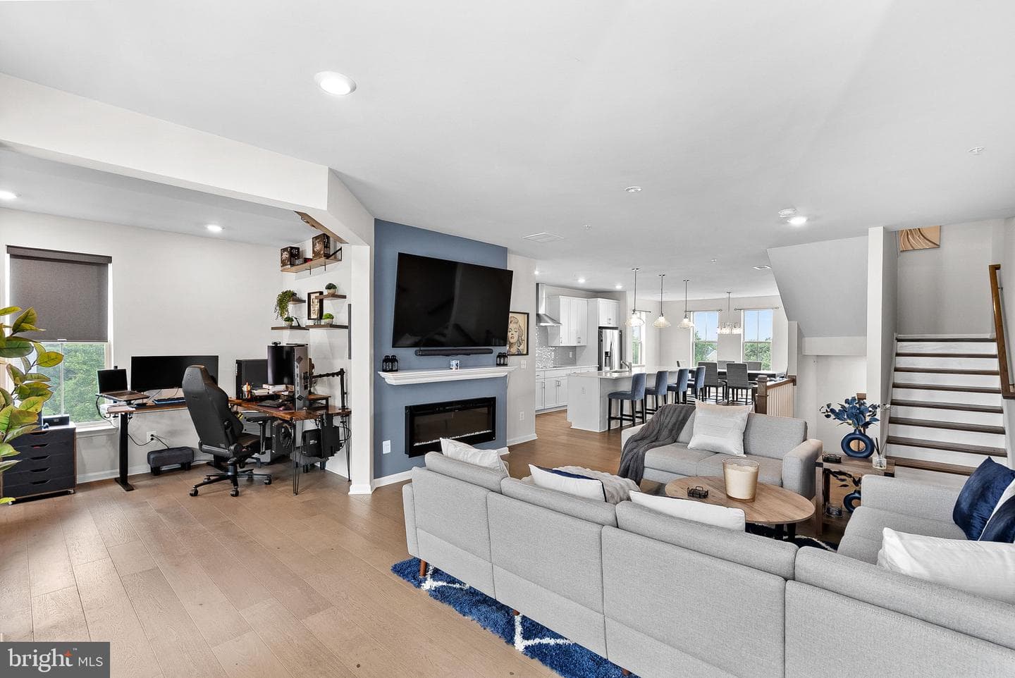 1012 Galena Terrace NE photo 8
