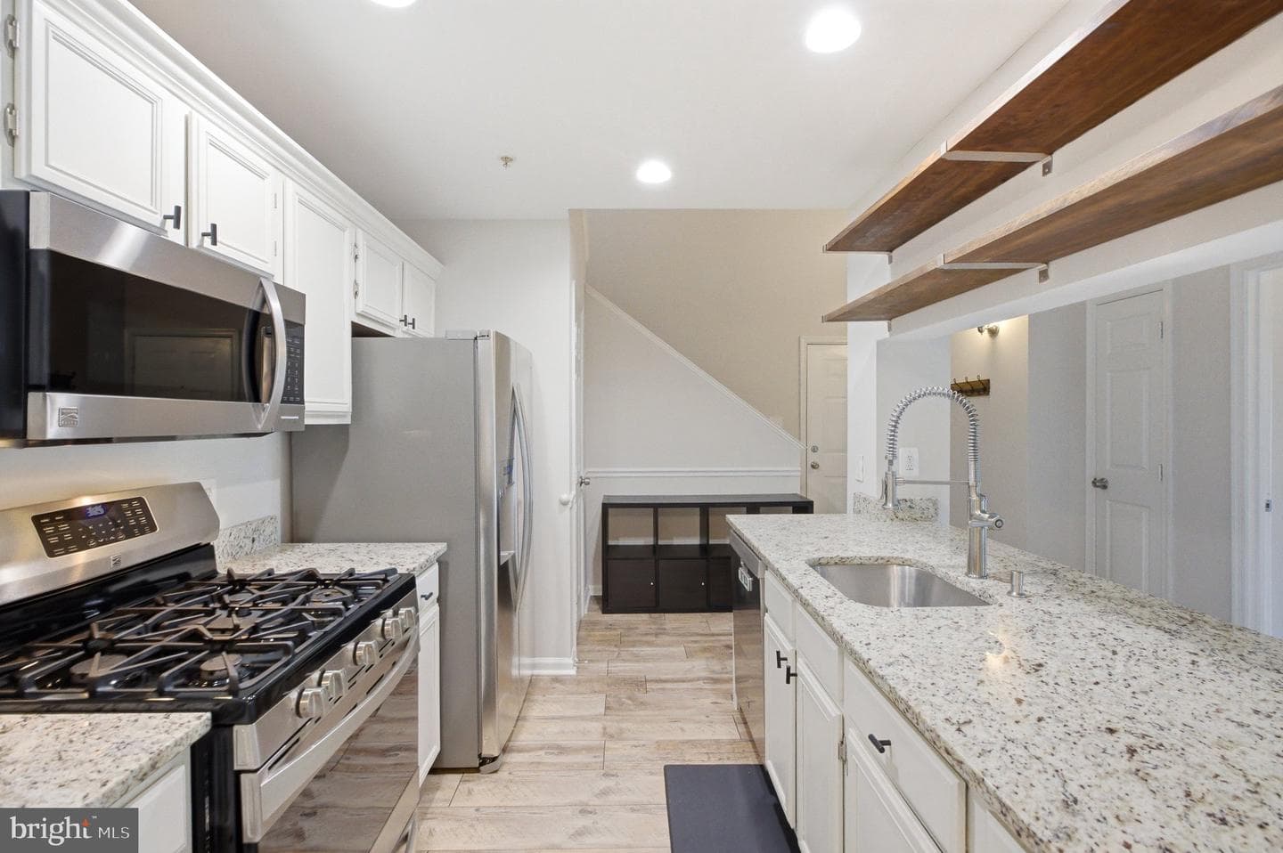 46630 Drysdale Terrace #300 photo 6