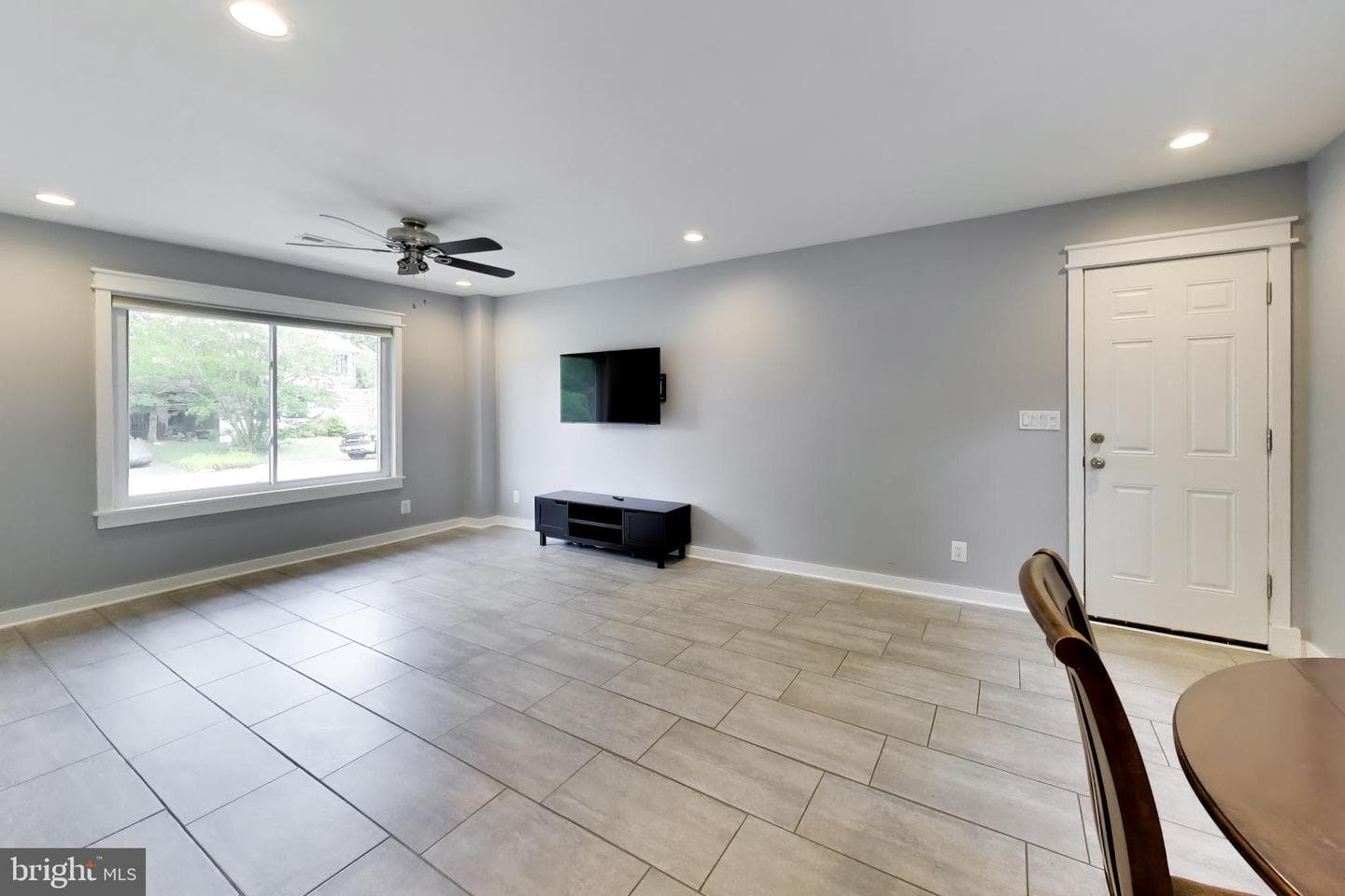 422 Avondale Drive photo 15