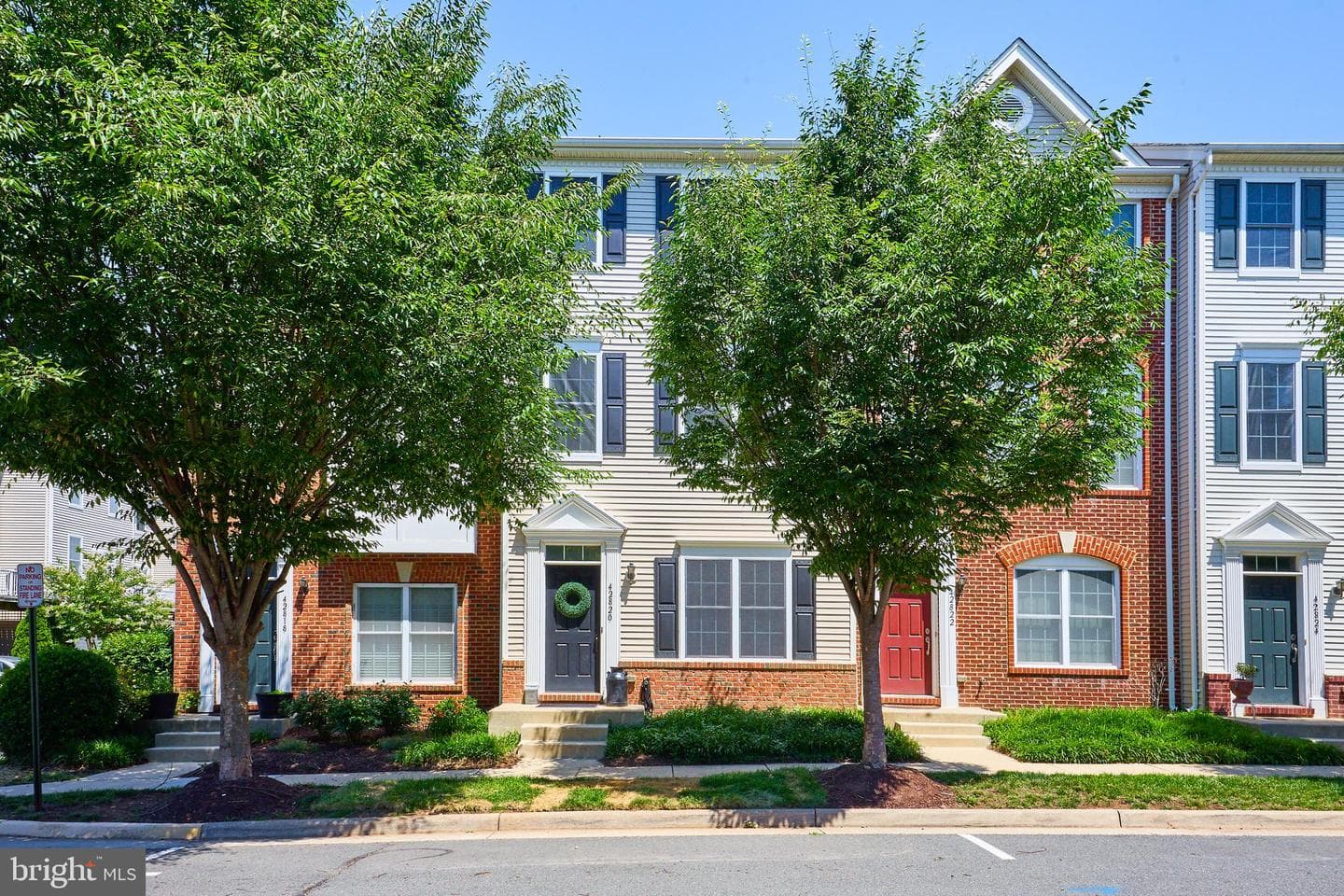 42820 Pamplin Terrace, Chantilly