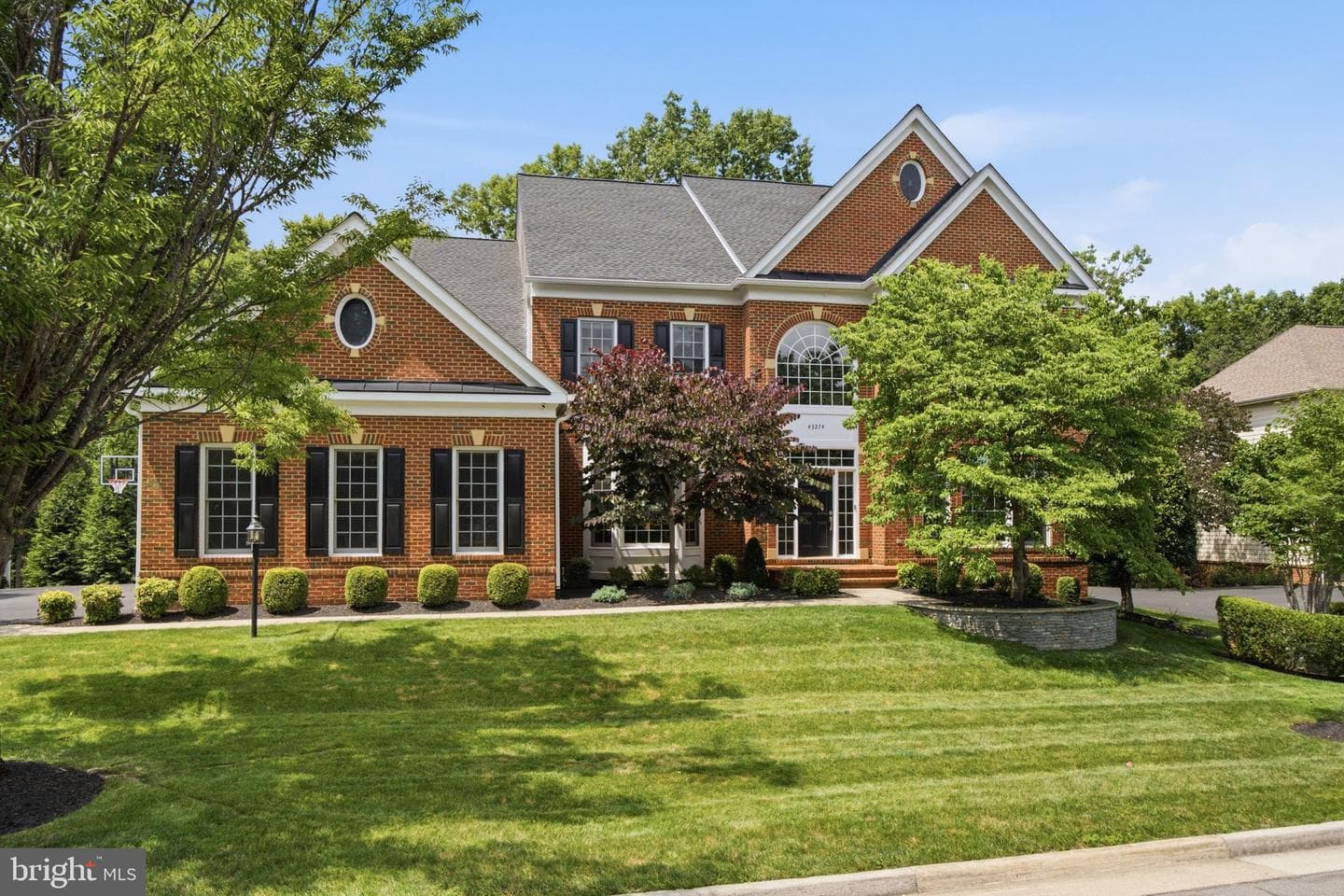 43274 Fieldsview Court, Leesburg