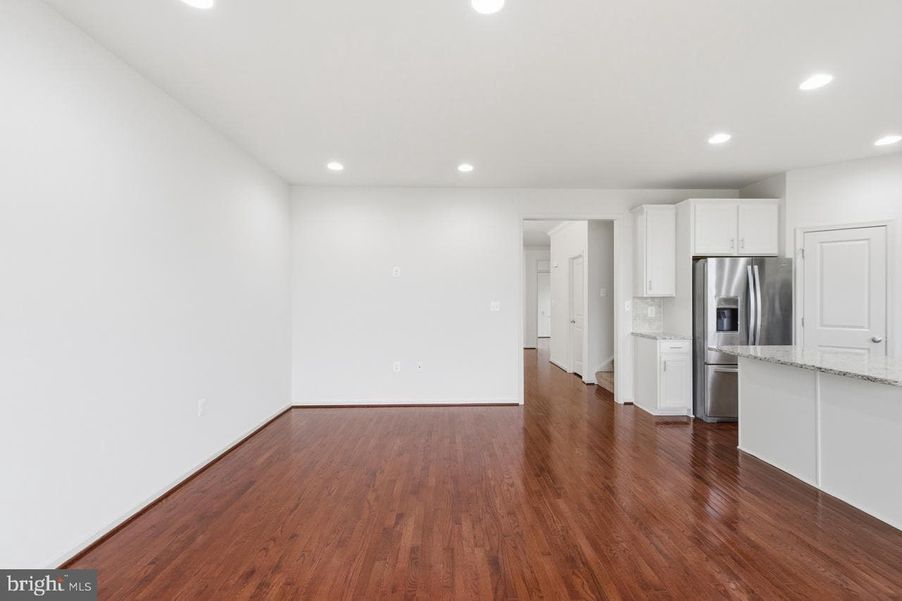 42567 Dreamweaver Drive photo 20