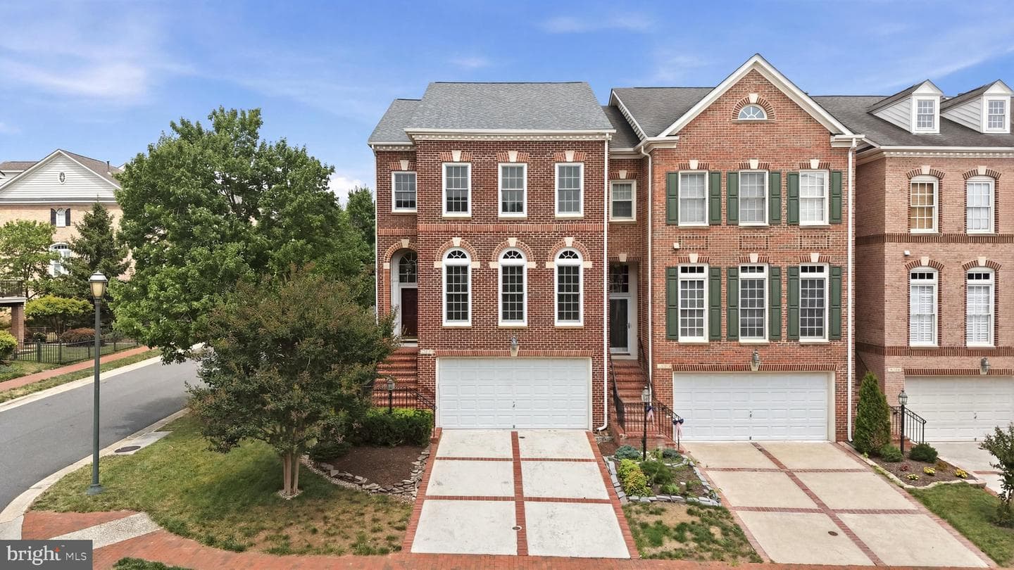 18526 Bear Creek Ter, Leesburg
