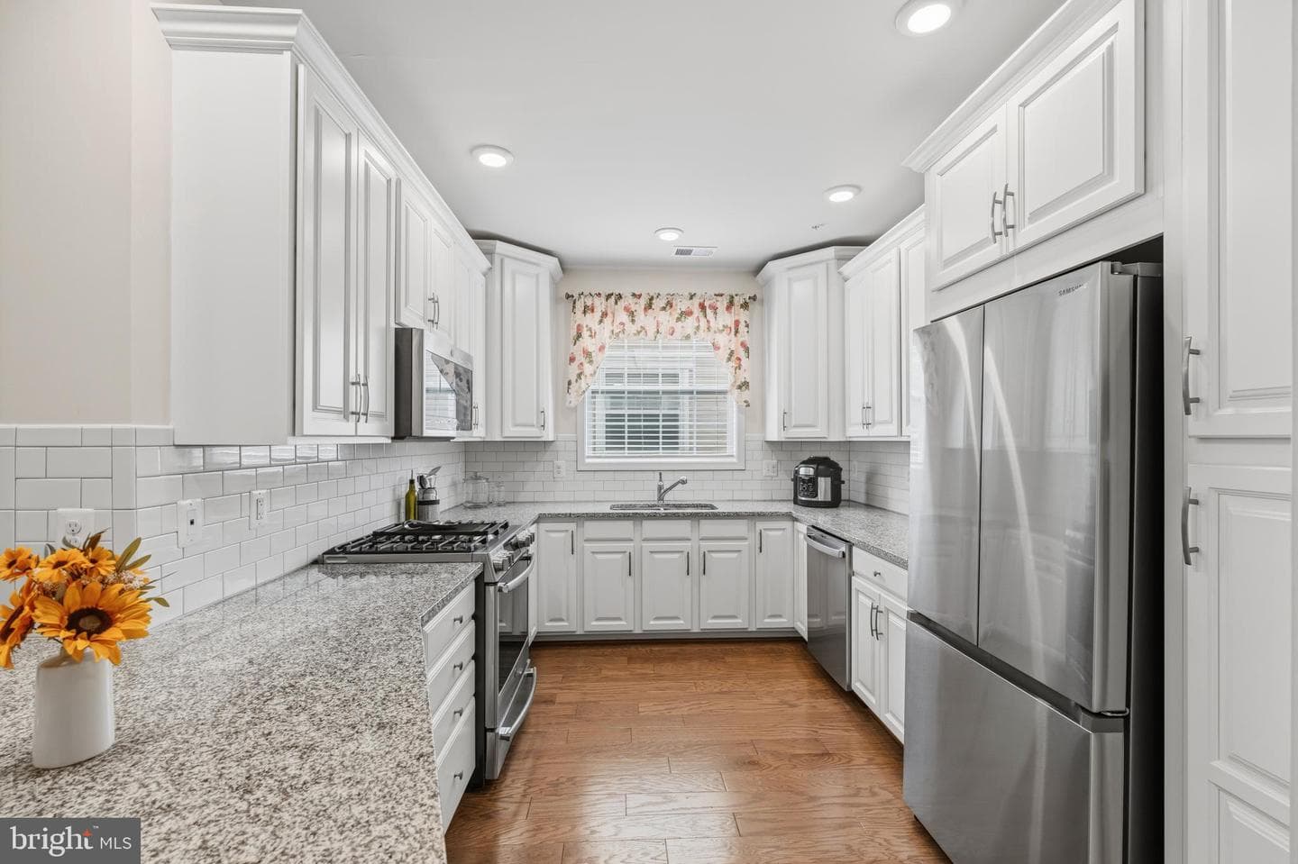 23235 Milltown Knoll Square #107 photo 10