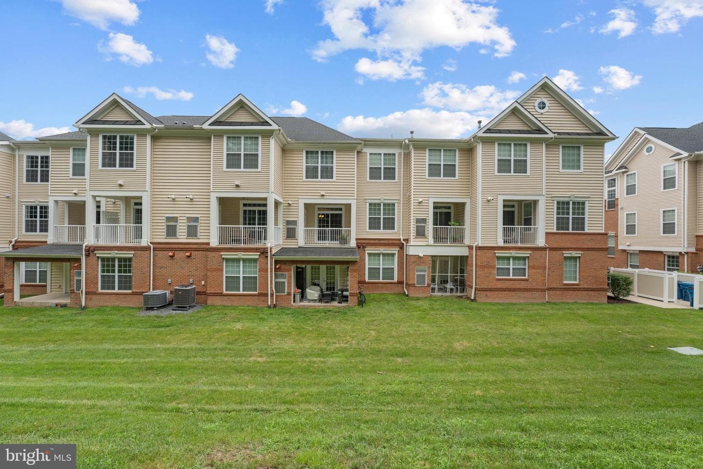 23235 Milltown Knoll Square #107 photo 35