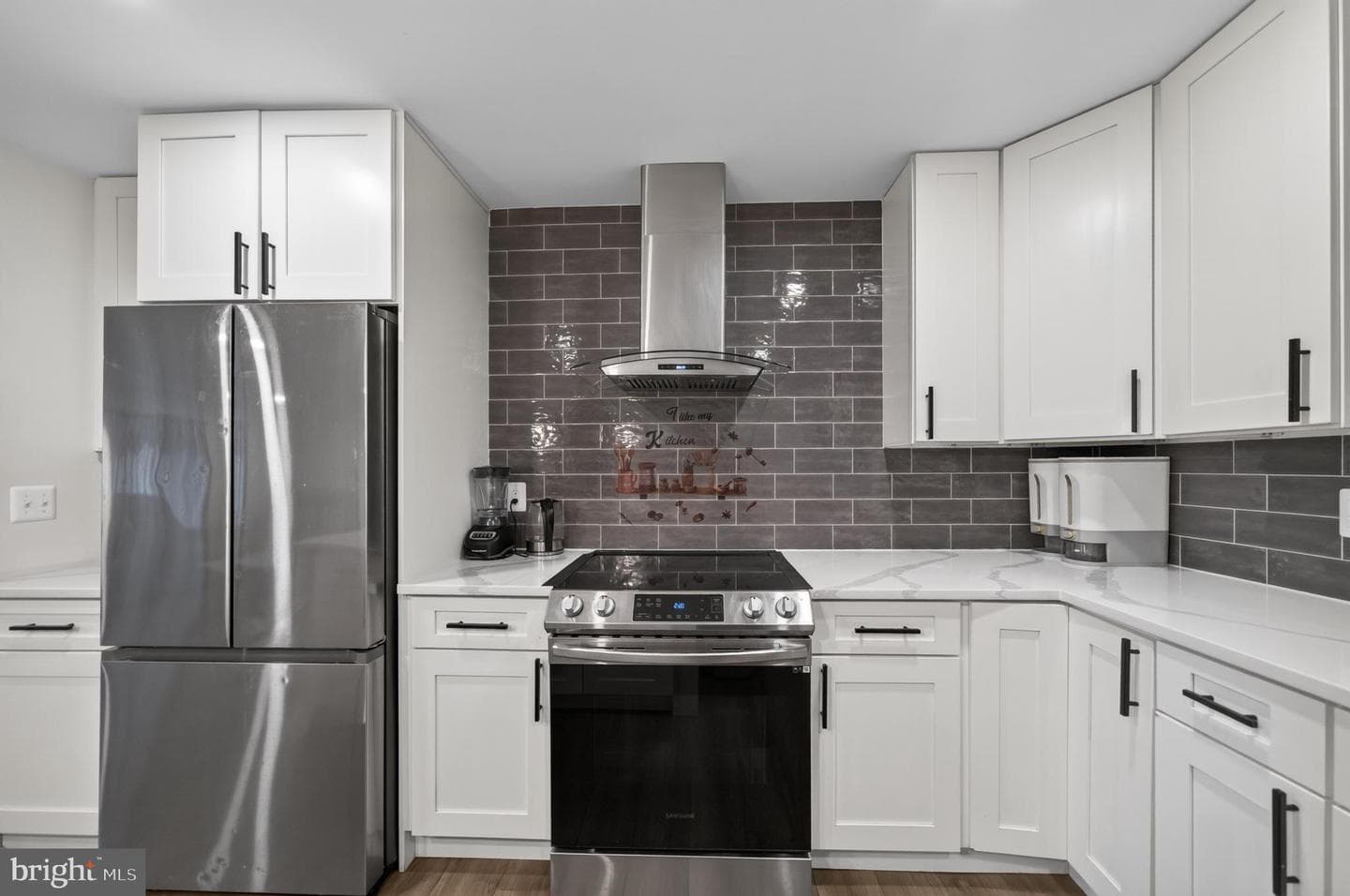 1314 E Holly Avenue photo 12