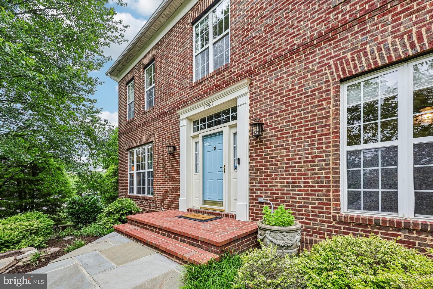 47404 Middle Bluff Place photo 12