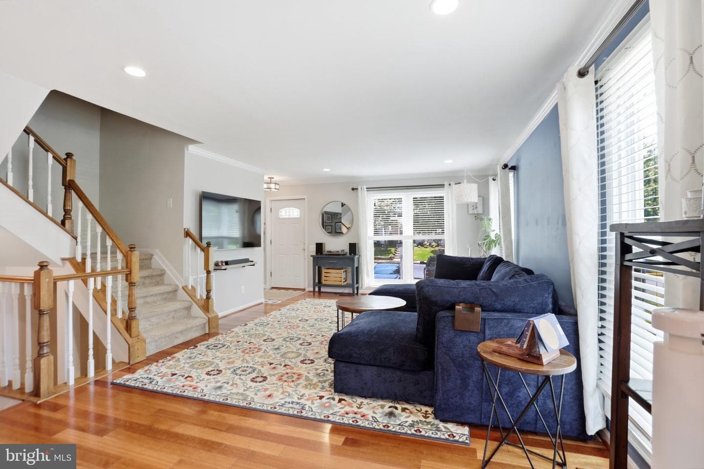 43885 Laburnum Square photo 15
