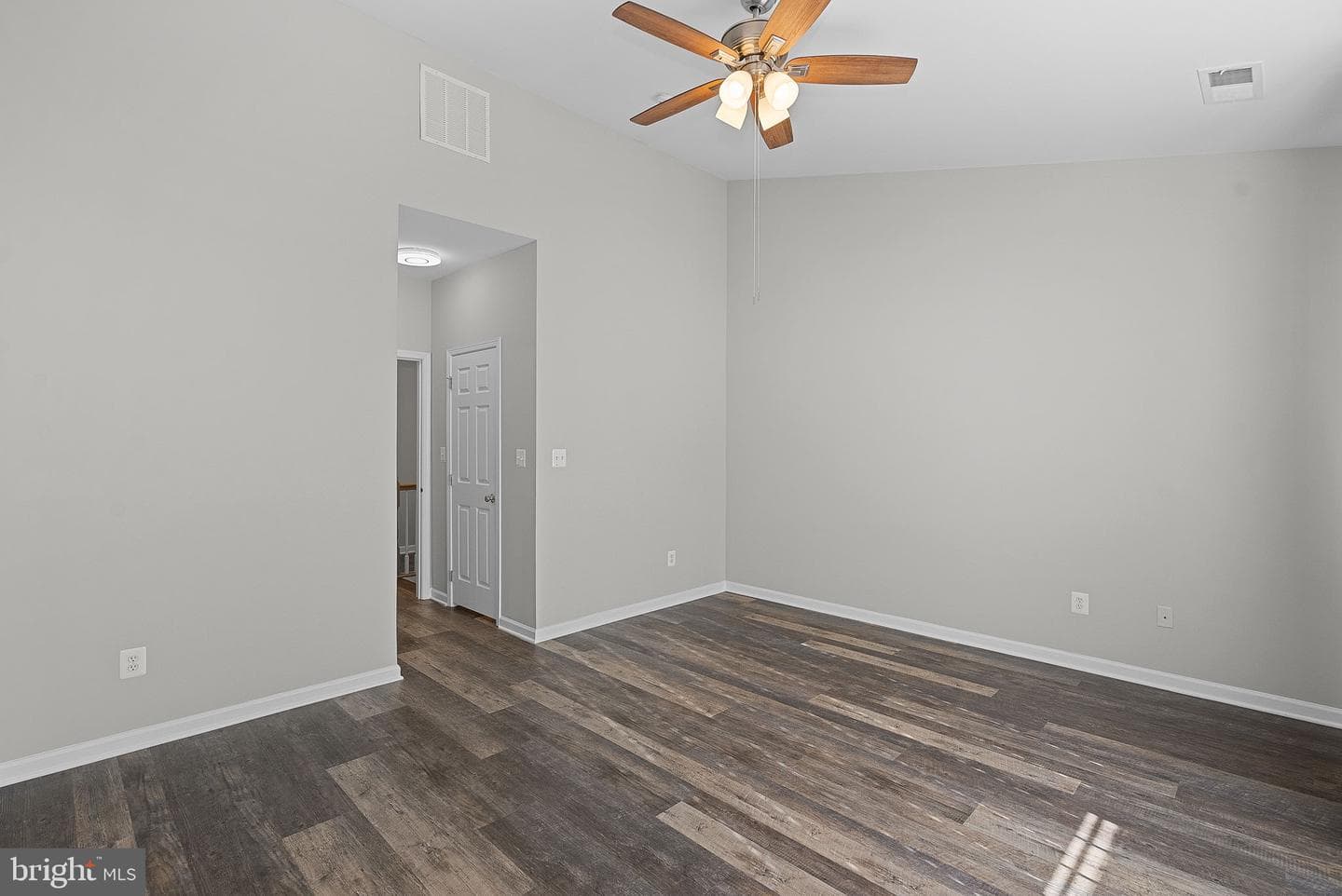 42633 Homefront Terrace photo 42