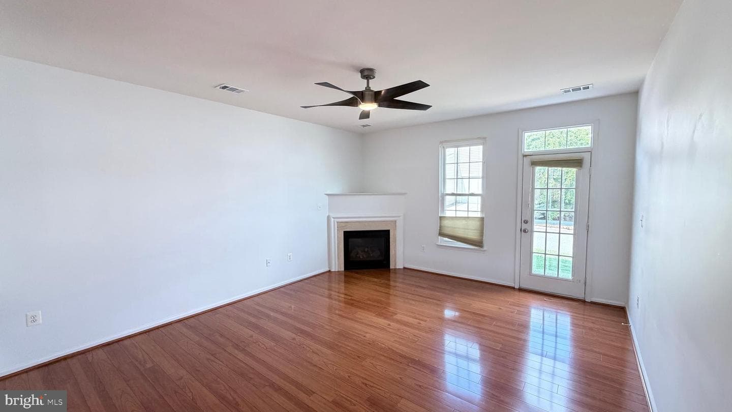 20965 Kittanning Ln photo 8