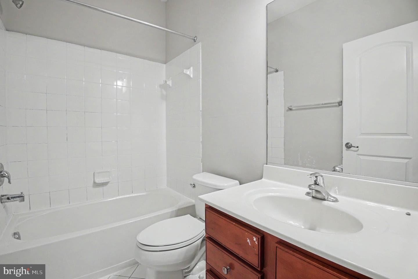 43920 Avenza Terrace photo 22