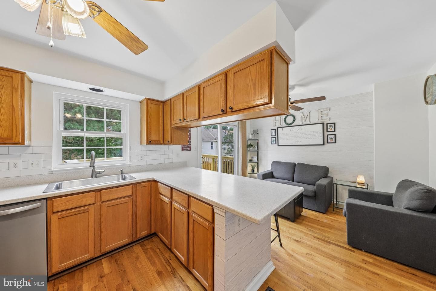22076 Manning Square photo 18