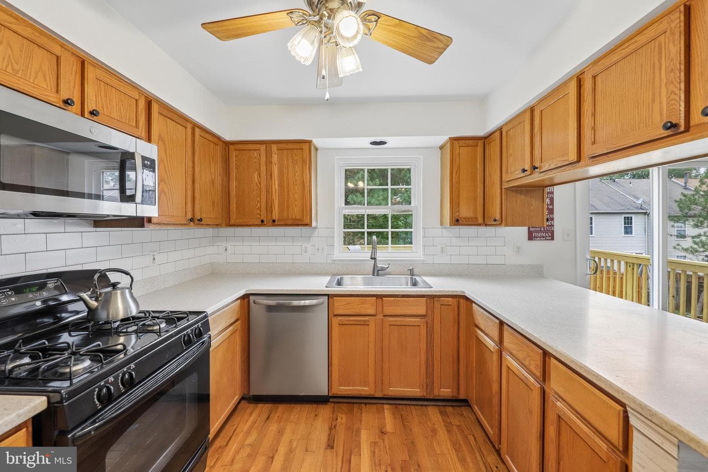 22076 Manning Square photo 20